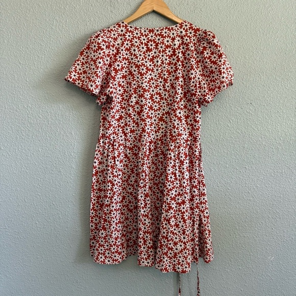 Madewell Clara Red Daisy Print Wrap Dress Size Small EUC 100% Cotton - Picture 3 of 5